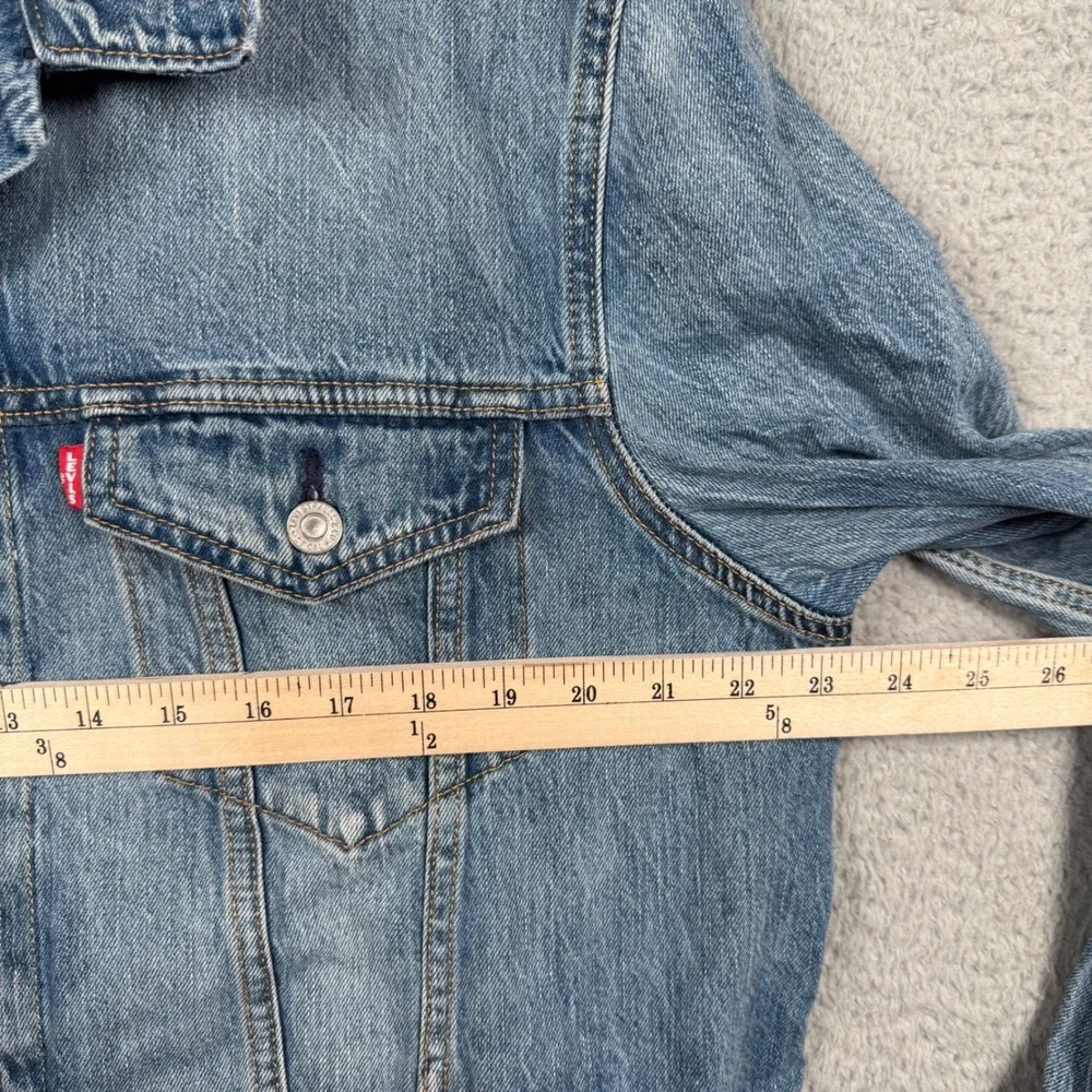 Levis Premium Trucker 'Big E' Jacket Mens XL Light Wash Blue Denim Button Grunge - Picture 4 of 8